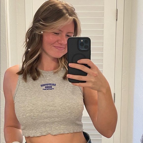 Meet your Posher, Lauren - Picture 1 of 1